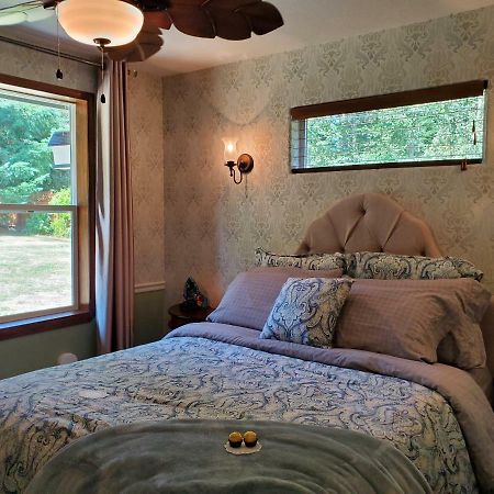 Arbor Rouge Cottage คลินตัน ภายนอก รูปภาพ