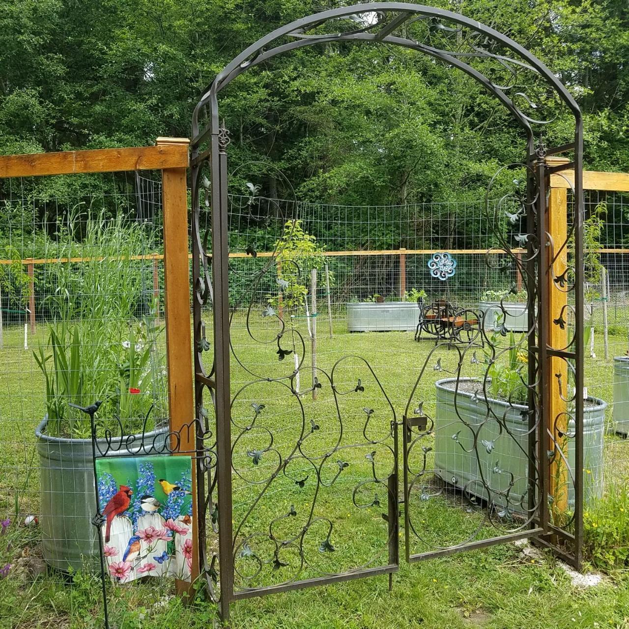 Arbor Rouge Cottage คลินตัน ภายนอก รูปภาพ